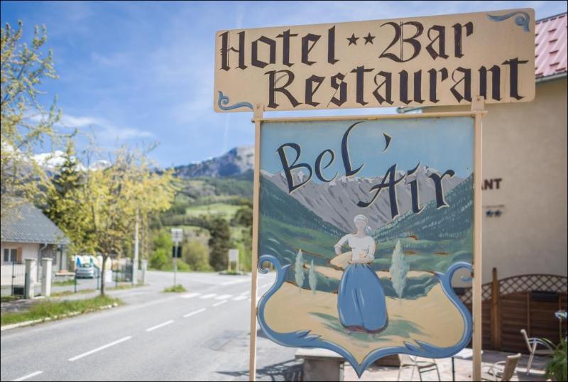Hotel Bel'Air Jausiers Exterior photo